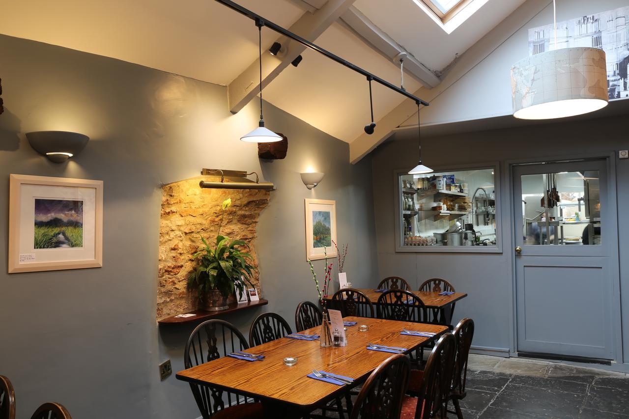The George 3* Wells